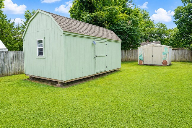 Building Photo - 5601 Country Ridge