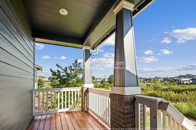 Building Photo - 7112 SE Firefly Ln