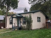 Building Photo - 534 Somers Ave