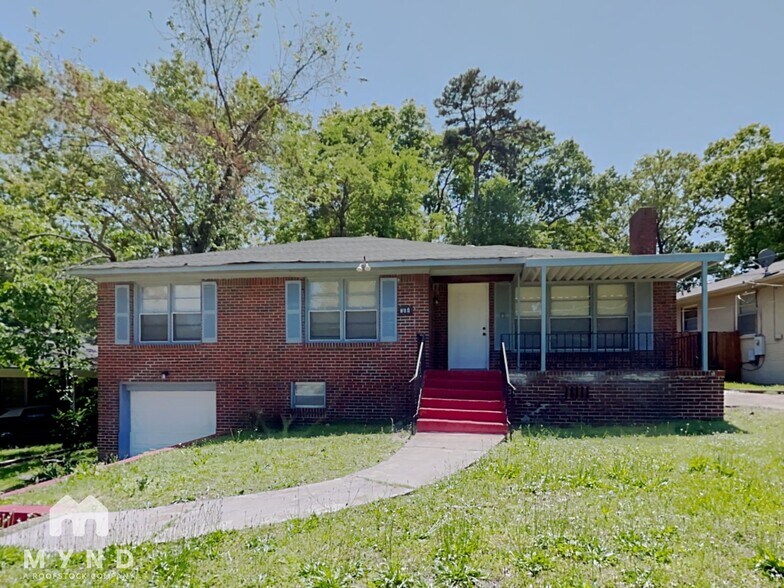Primary Photo - 304 Ridgewood Ave
