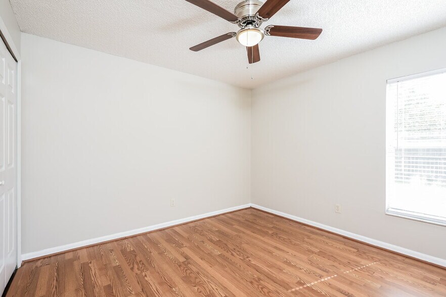 Building Photo - 4331 Boca Woods Dr