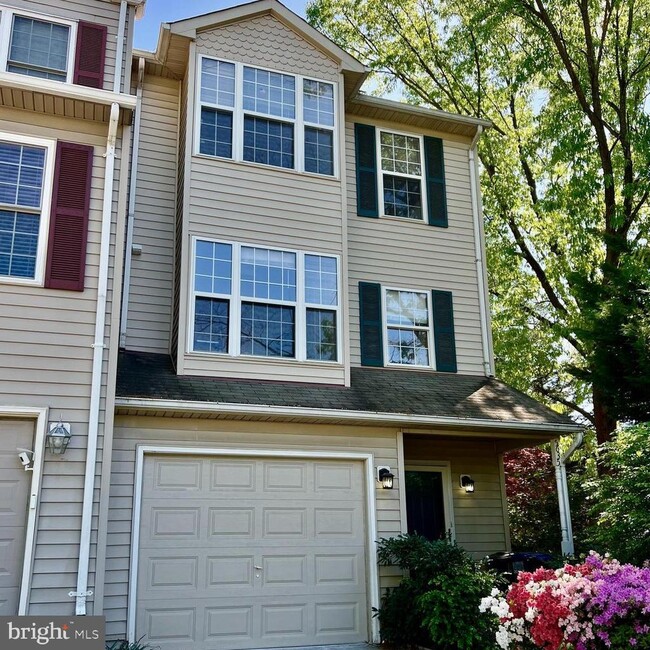 Primary Photo - 5635 Gosling Dr