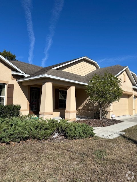 Building Photo - New 4 bedroom, 3 bathroom home in Spring Hill