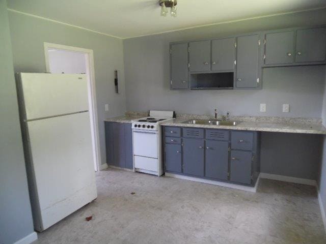 Building Photo - 2 BR 1 BA Duplex