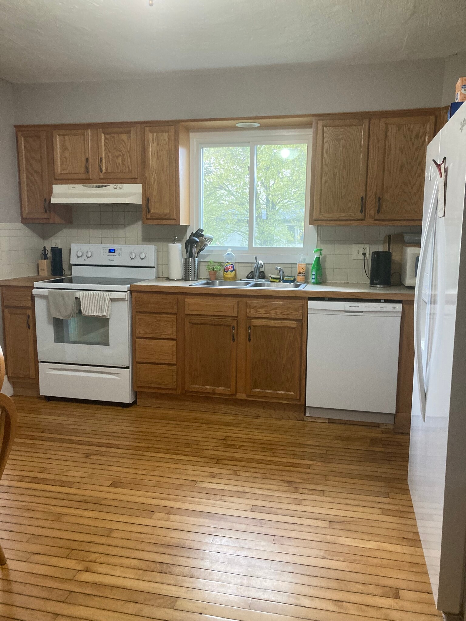 Building Photo - 32 Knightly Rd