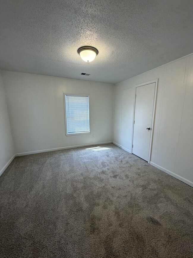 Building Photo - 5317 Watson Ave