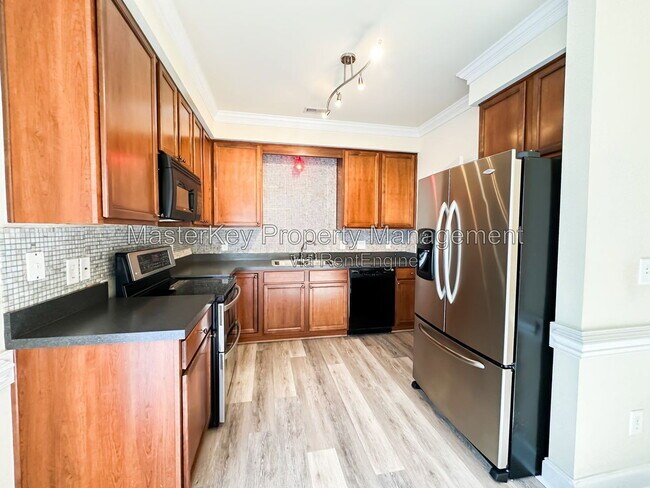 Building Photo - 205 Old Grove Ln
