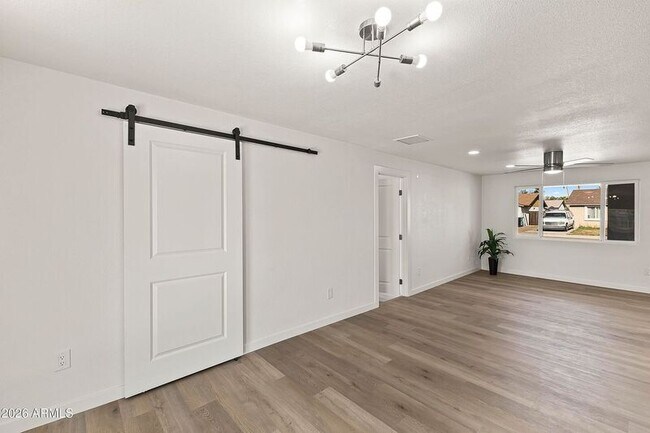 Building Photo - 3763 E Evans Dr
