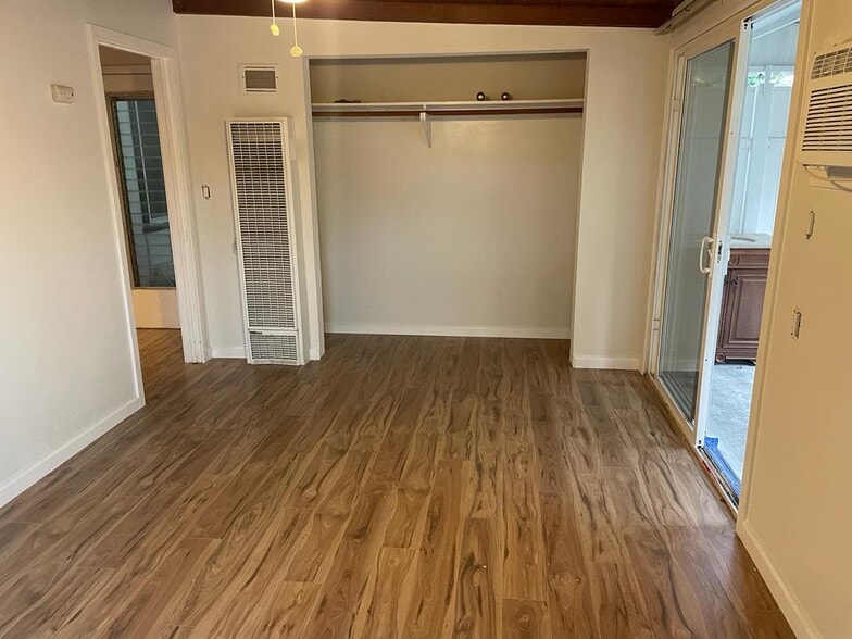 Bedroom (Looking South) - 9211 Fermi Ave