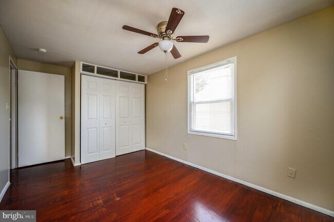 Building Photo - 7737 Greymont St