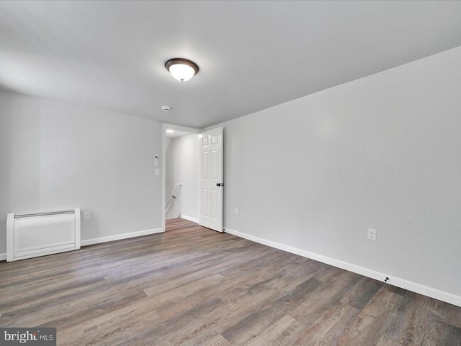Building Photo - 2-838-AP2 Suedberg Rd