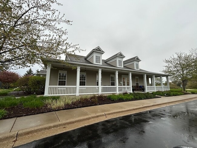 Building Photo - 3165 Falling Waters Ln