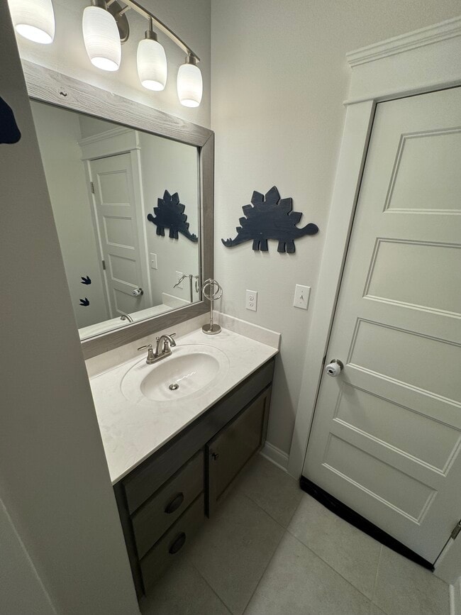 Building Photo - 12264 Lone Eagle Dr