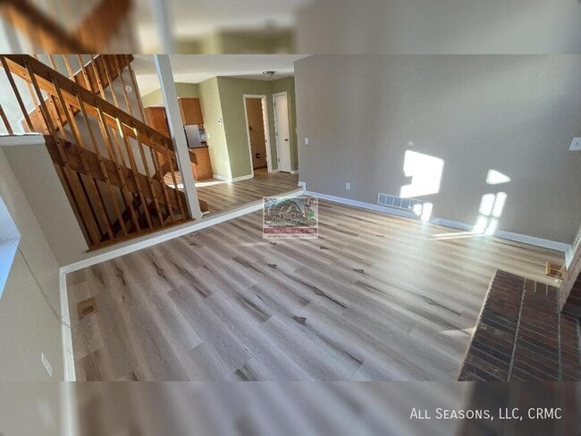 Building Photo - 8525 Pepperridge Dr