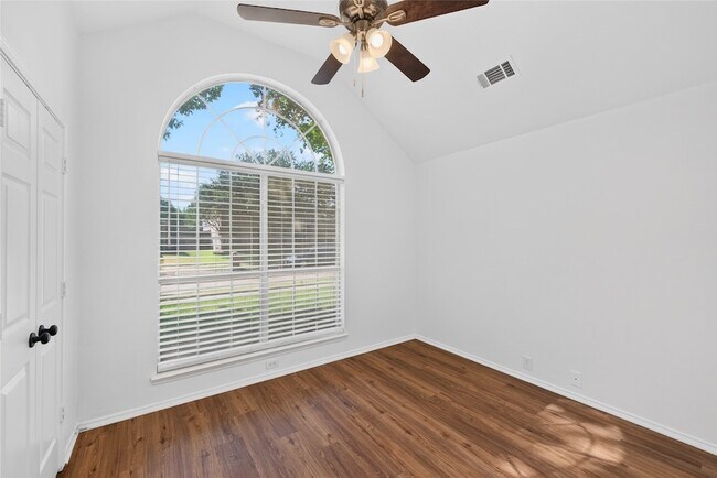 Building Photo - 7008 Jasper Dr