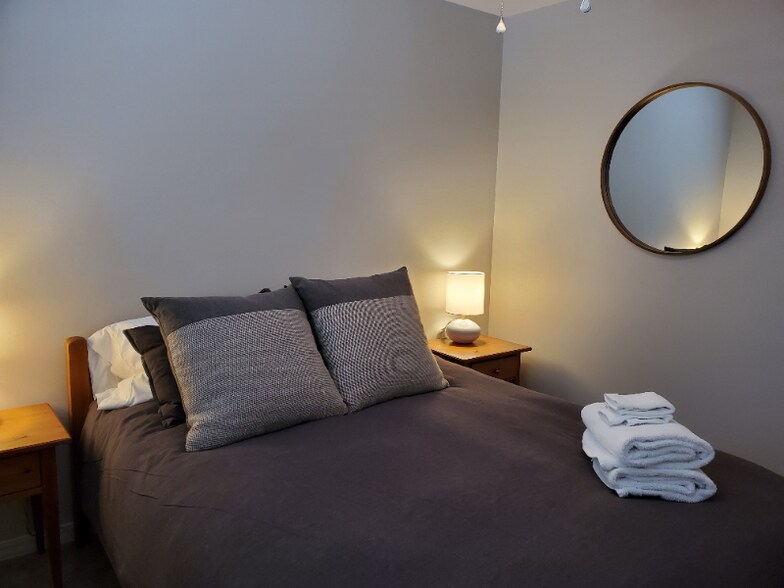 Building Photo - 419 S 3rd St W