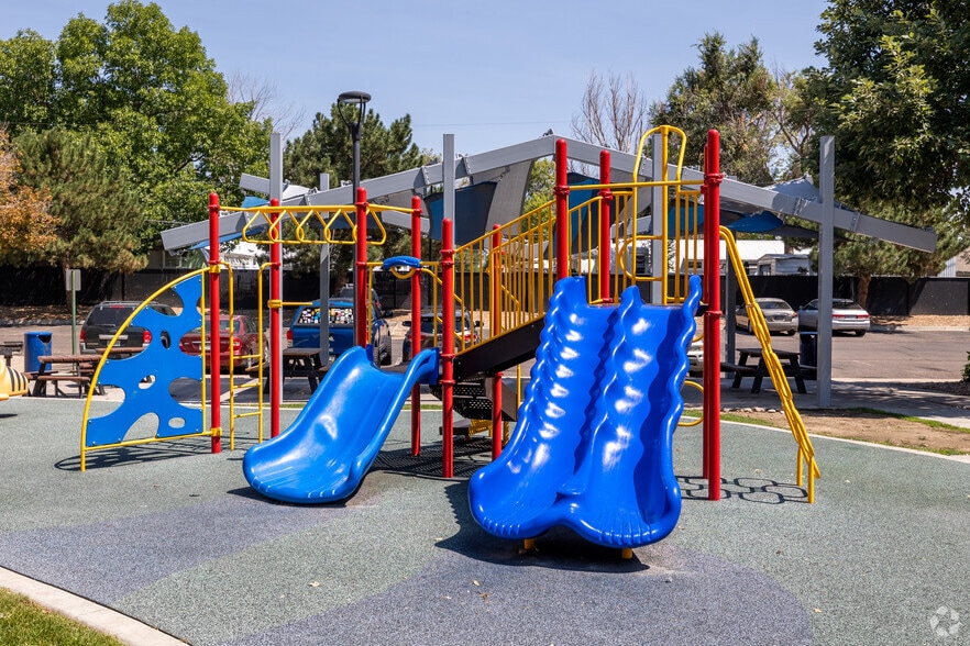 Playground - Village Crest