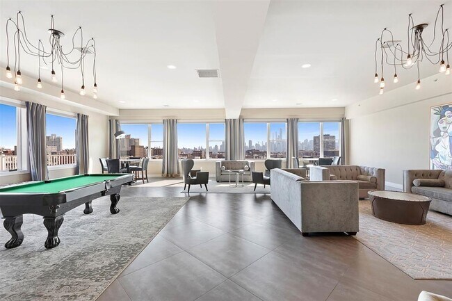 Building Photo - 6200 HUDSON Ave