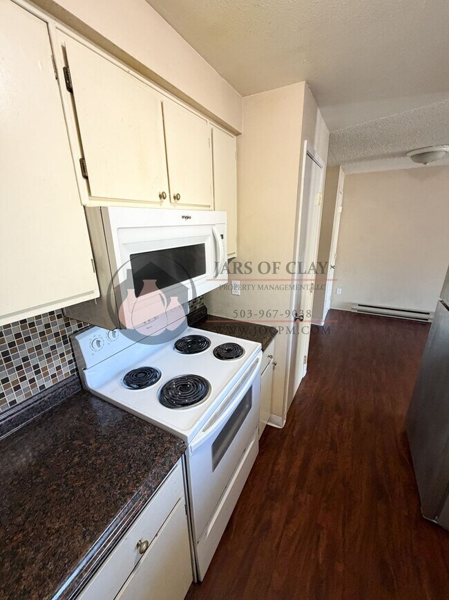 Building Photo - Beaverton Community Living | Dedicated Off-Street Parking & Great Layout