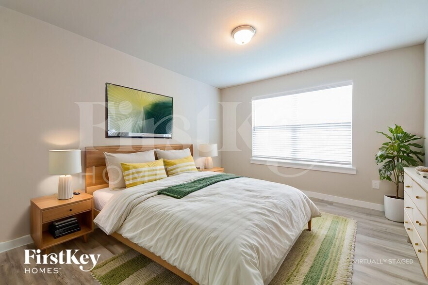 Building Photo - 324 Nima Ln