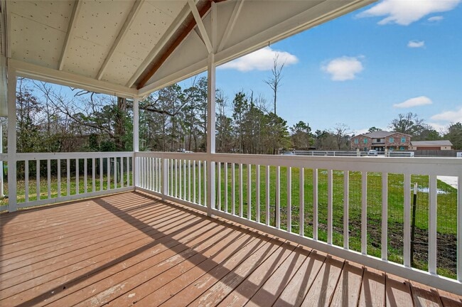 Building Photo - 15933 W Relza Dr