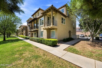 Building Photo - 3691 E Leslie Dr