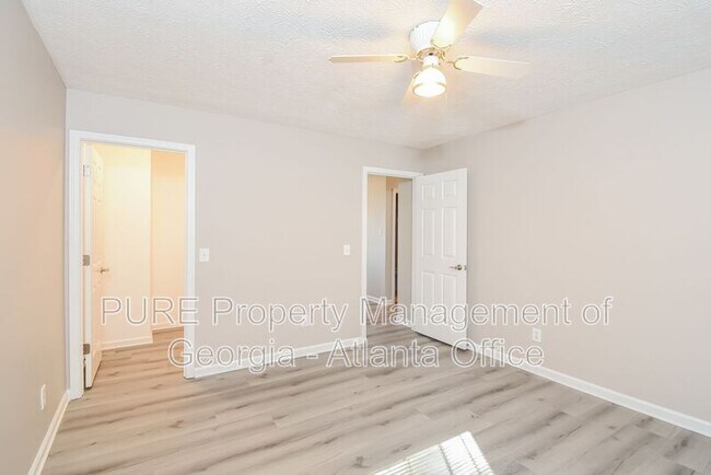 Building Photo - 179 Weatherstone Dr