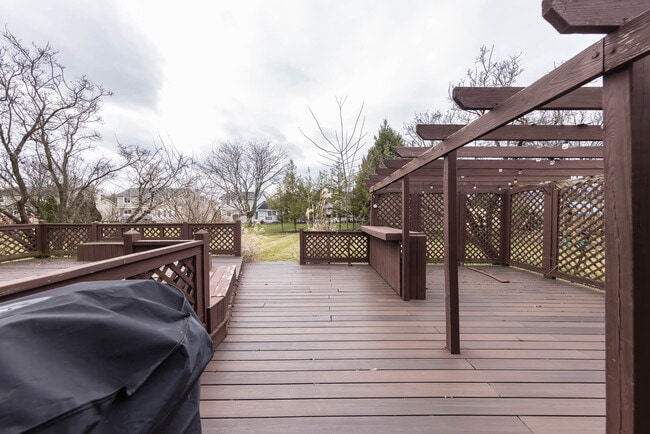 Building Photo - 6085 Tara Hill Dr