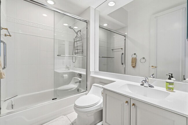 Building Photo - 6213 NW 21st Ct