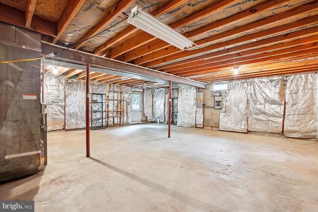 Building Photo - 10641 John Ayres Dr