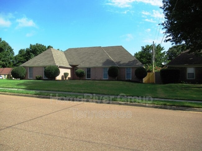 Building Photo - 6836 Spring River Rd