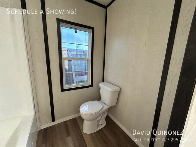 Building Photo - 4614 E Old Trail Rd