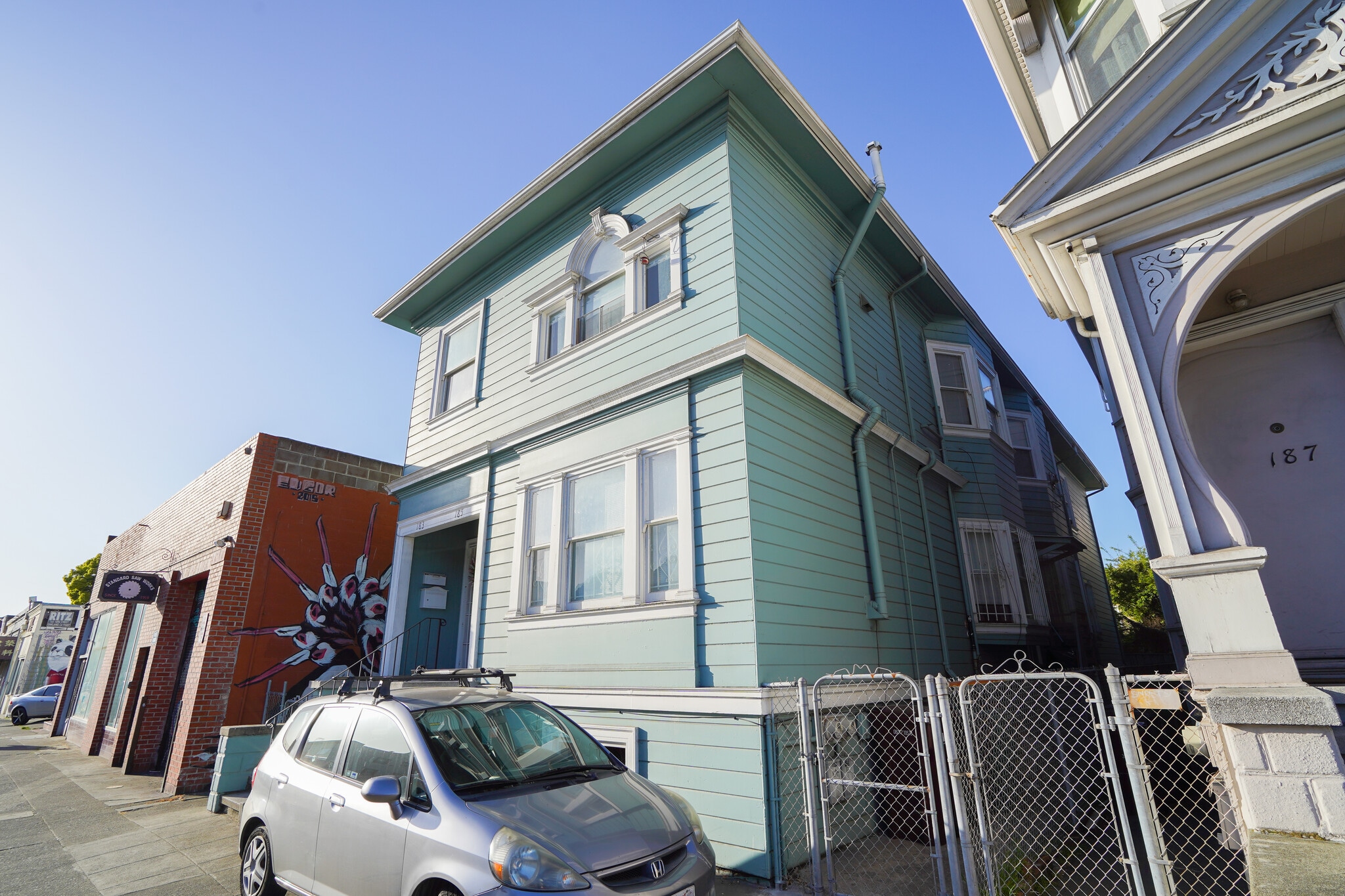 Building Photo - 185 10th St