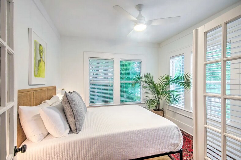 Building Photo - 1117 Kenwood Pl