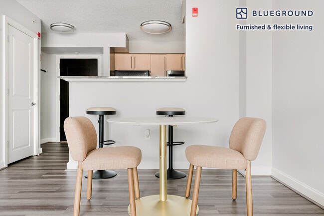 Building Photo - 4835 Cordell Ave