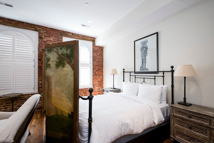 Building Photo - 1737 Connecticut Ave NW