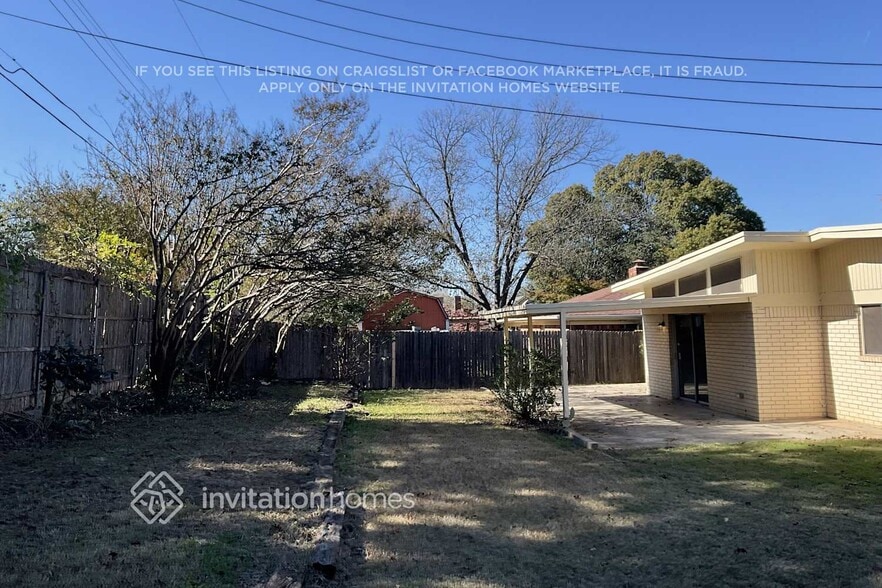 Building Photo - 6145 Walla Ave