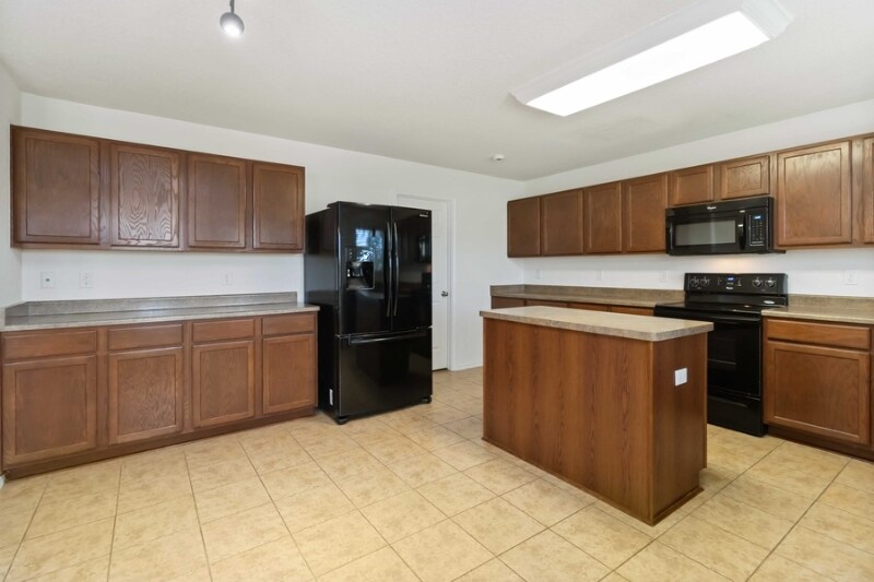 Building Photo - 8647 Silver Willow