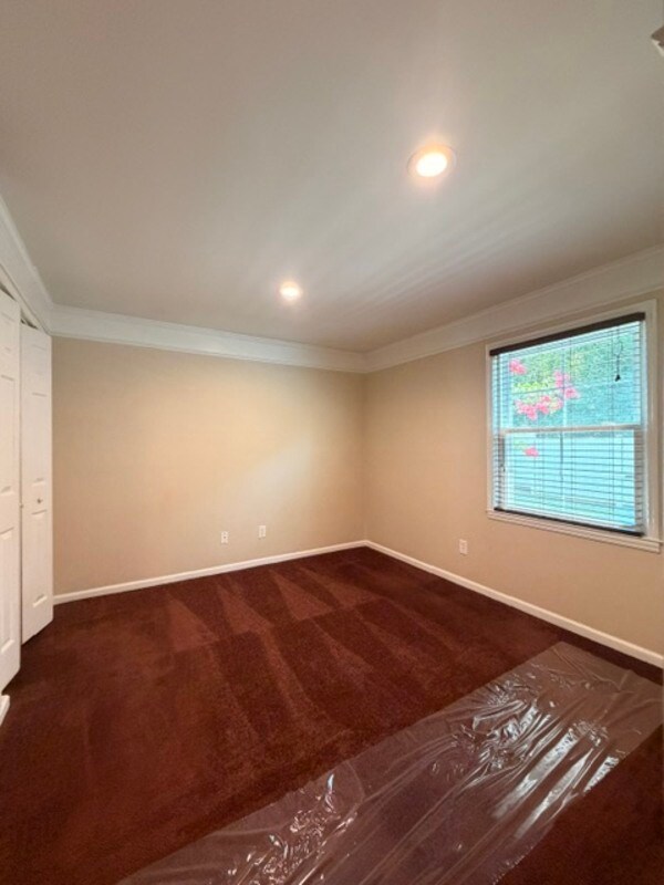 Building Photo - 801 Eastmont Dr
