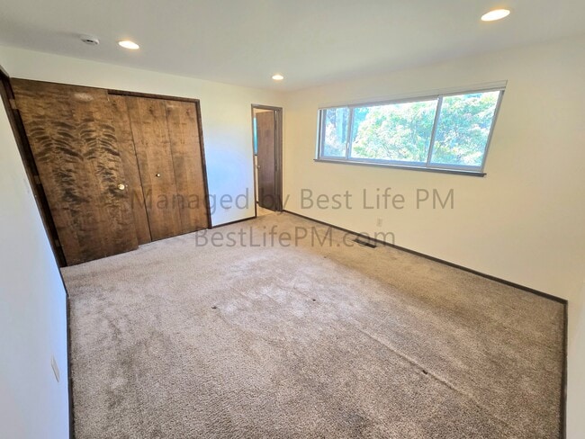 Building Photo - 2575 NW 119th Pl