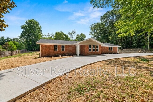 Primary Photo - 144 Co Rd 575