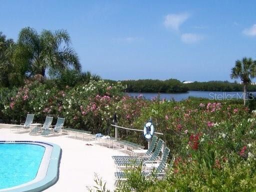 Building Photo - 1520 Pelican Point Dr