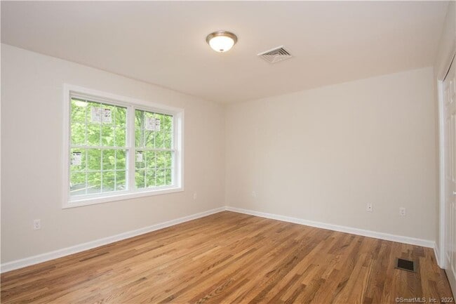 Building Photo - 175 Saybrook Rd