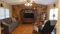 Building Photo - 15064 W Beaver Dr