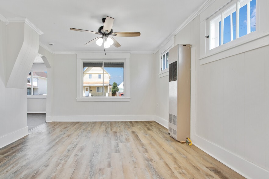 Building Photo - 313 Fenton St