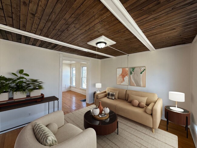 Building Photo - 2 BDRM 1 BTH Lower Unit Duplex in nice nei...