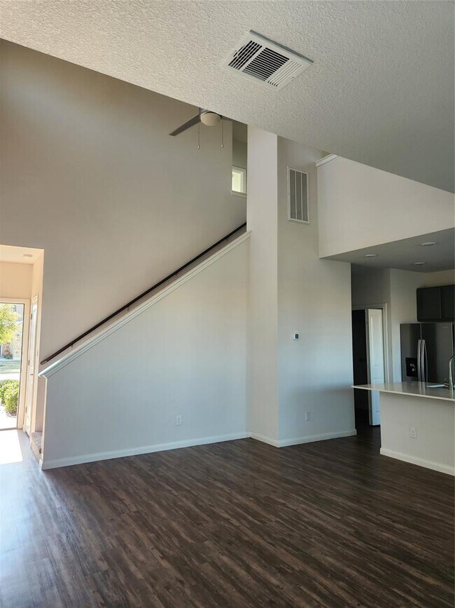 Building Photo - 1206 Beechtree Ln