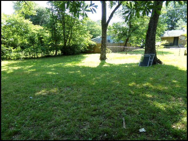 Building Photo - 908 Greenlea Dr