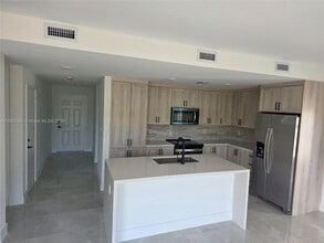 Building Photo - 1402 NW 1st St