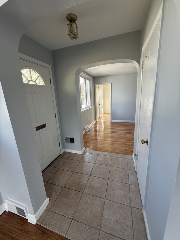 Building Photo - 8204 Woolston Ave